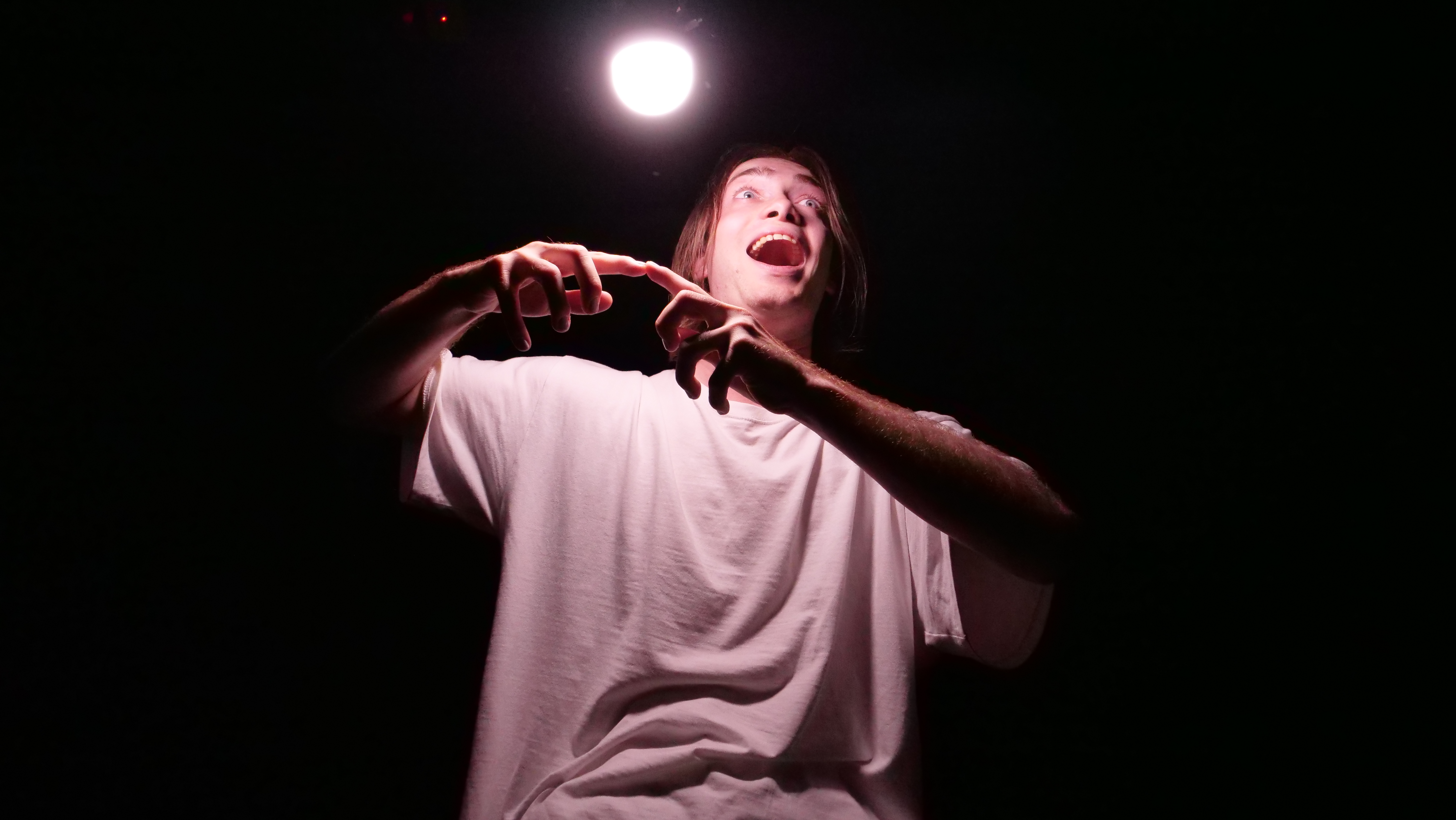 4. Only Bones – Daniel Nodder_Credit Fay Van Der Meulen.jpg