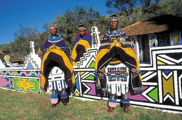 ndebele-house-men-590
