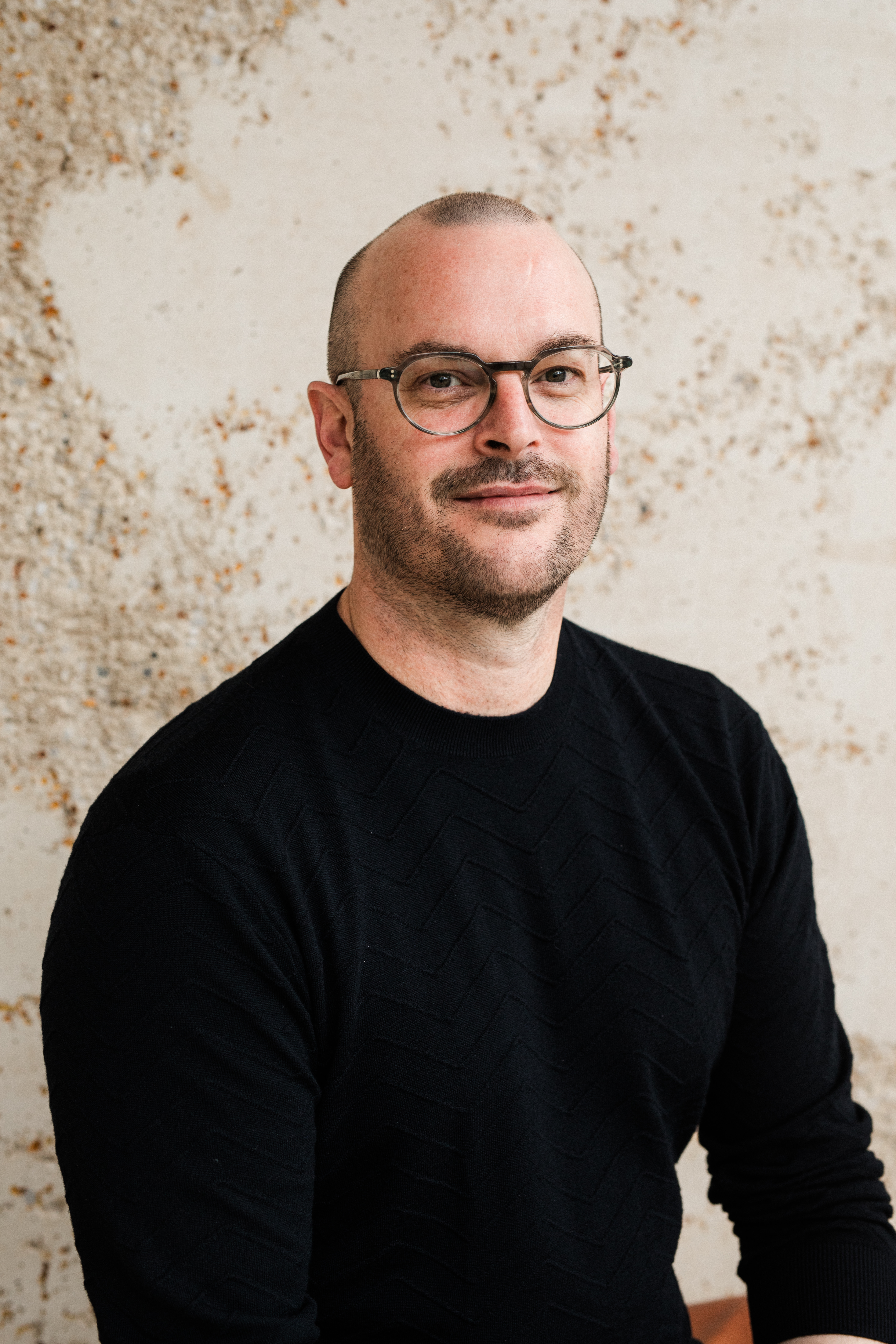 Headshot-Simon-Wellington-photo Cassie-Sullivan-25