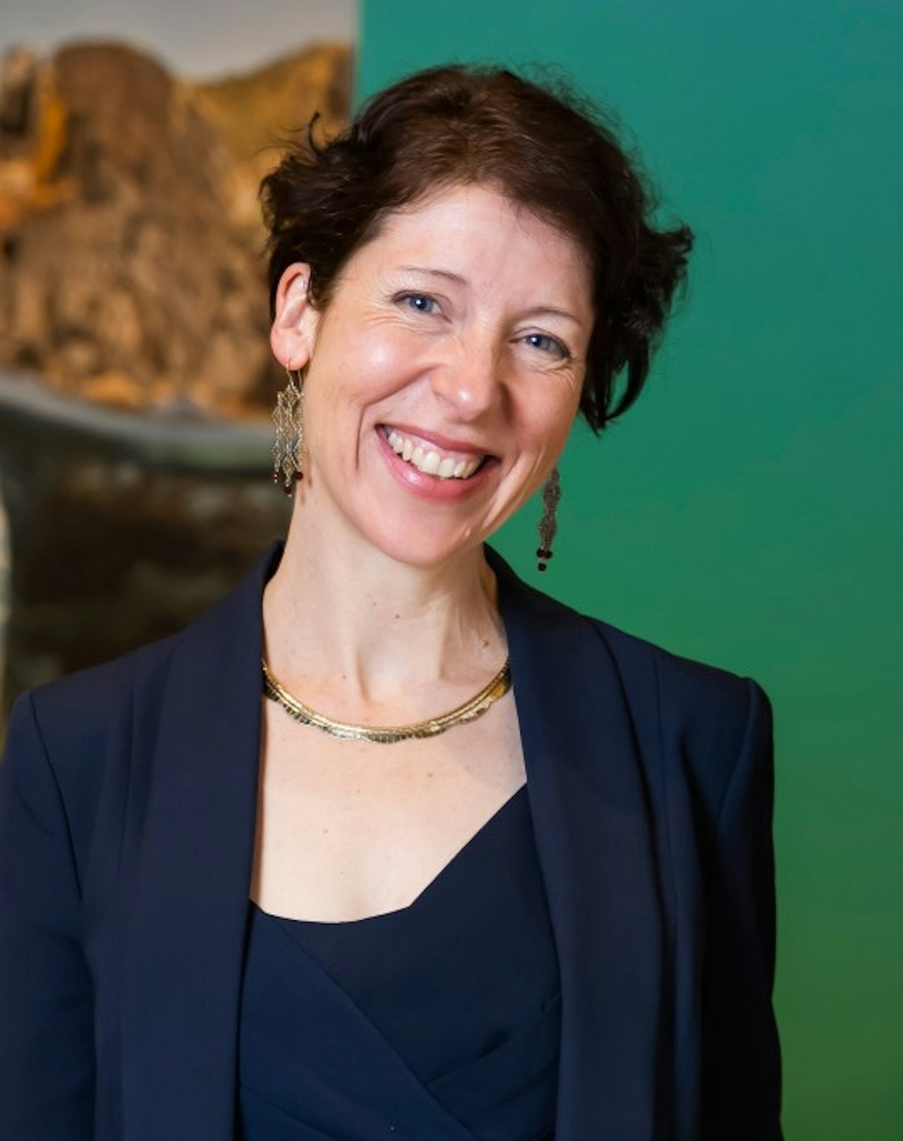 Jenny Newell portrait_head and shoulders_credit_Anna_Kucera