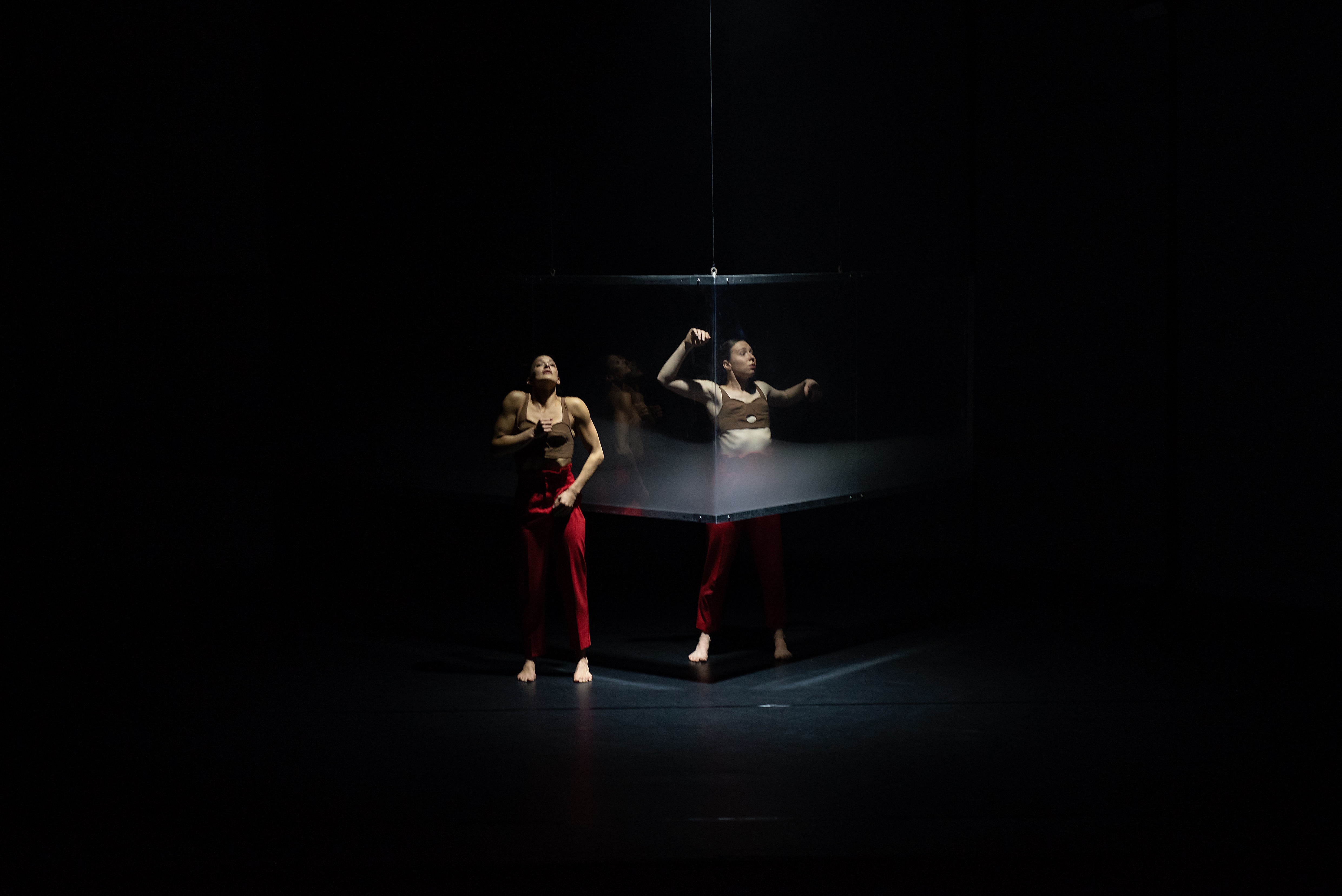 Pohutu_PerformancePhoto_2_JinkiCambronero