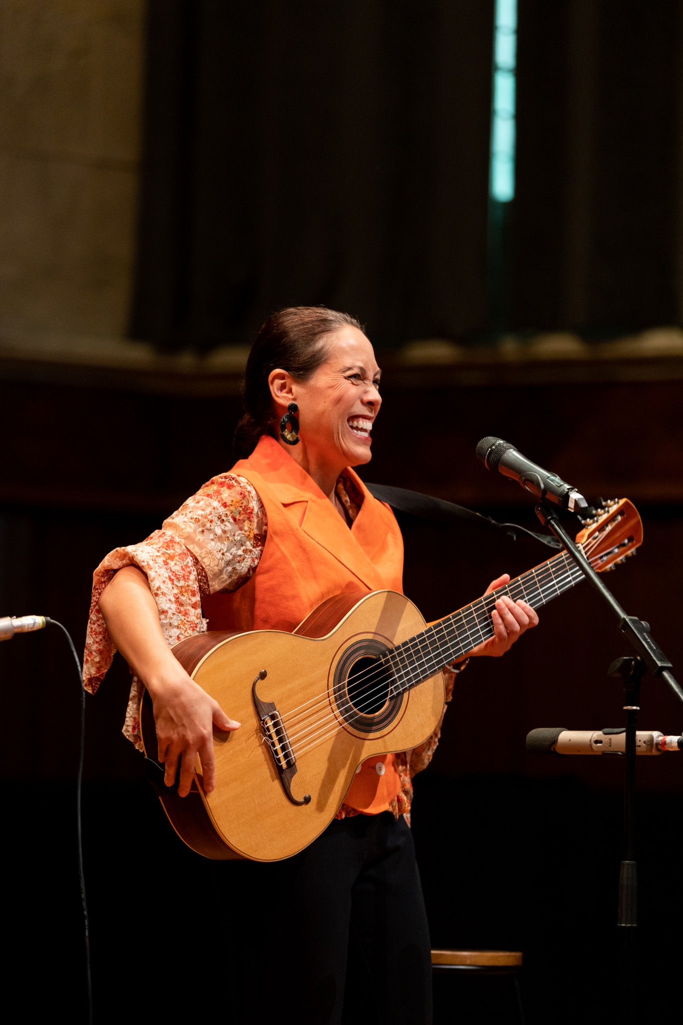 Off Centre - Meeting Point - 5 - Sunday - 2023